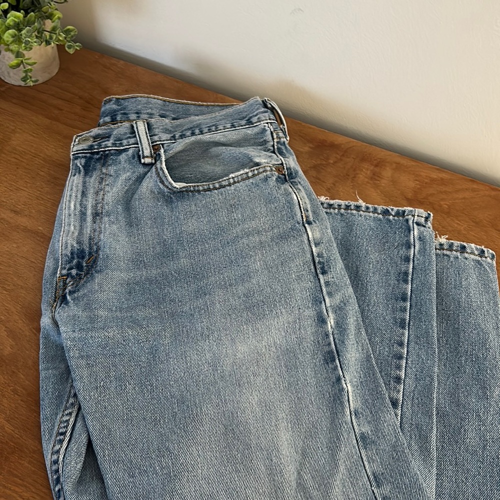 Levi’s Straight Jeans— 32x30